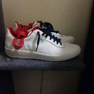 Puma tennis sneakers